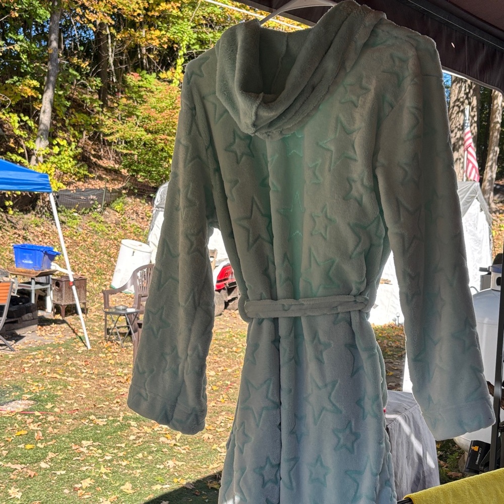 Joe Boxer Light Green Hooded Robe - Picture 4 of 8